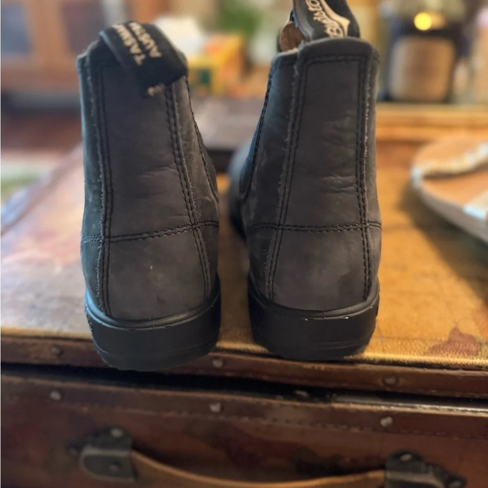 Blundstone Charcoal Leather Boots - Picture 3 of 7